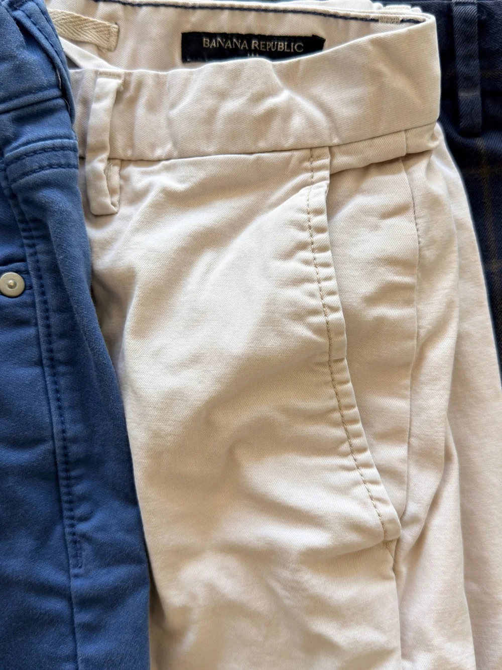 Bundle of 5 Banana Republic Chinos / Pants – Size 30